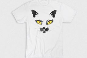 Kaos Yellow Eyes Cat Face